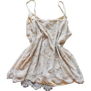 Elegant Cream Lace Mini Dress Fashion❤️🎉🎉🎉🎉